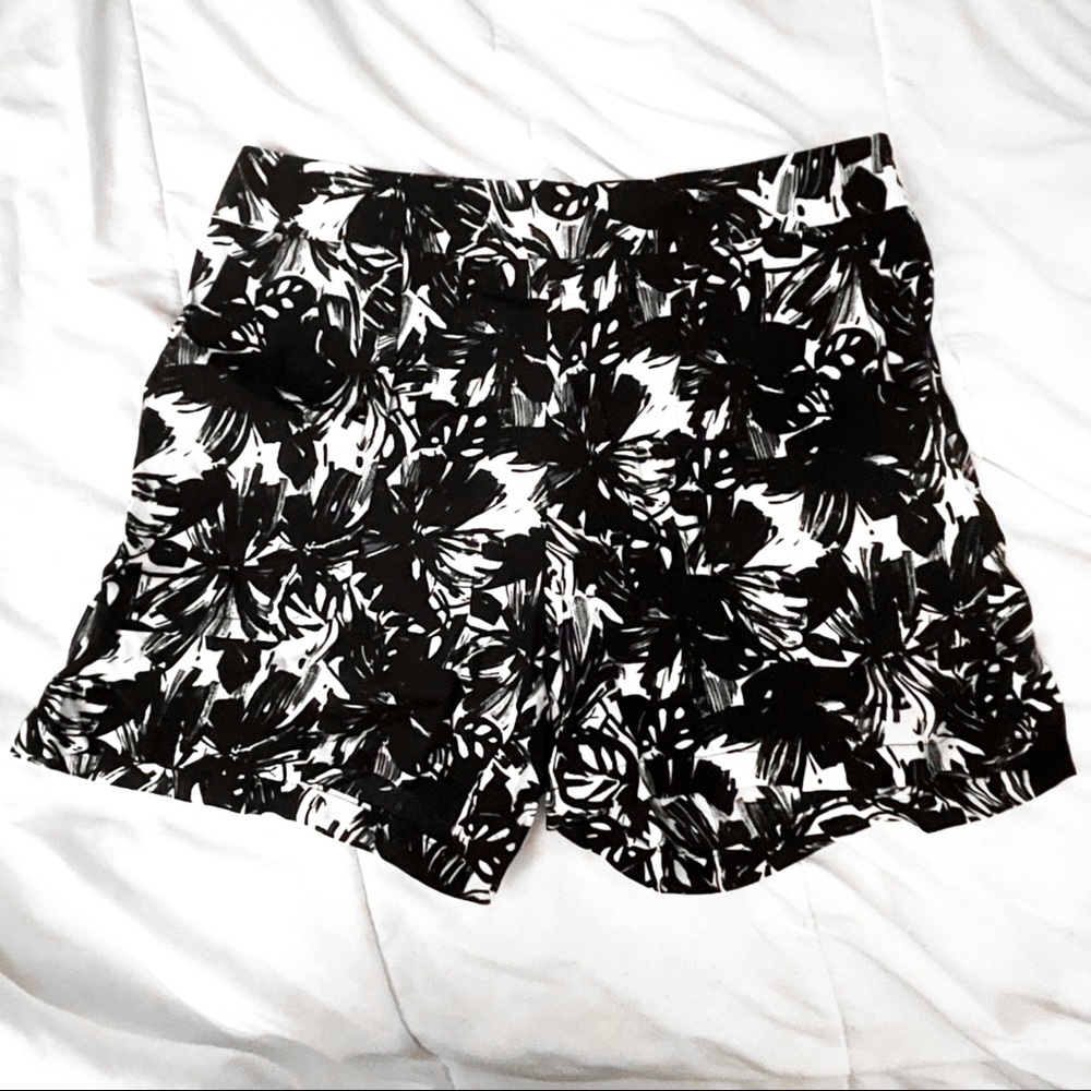 Black and white patterned short shorts from Promod